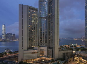 Four Seasons Hotel Hong Kong - Stay & Dine